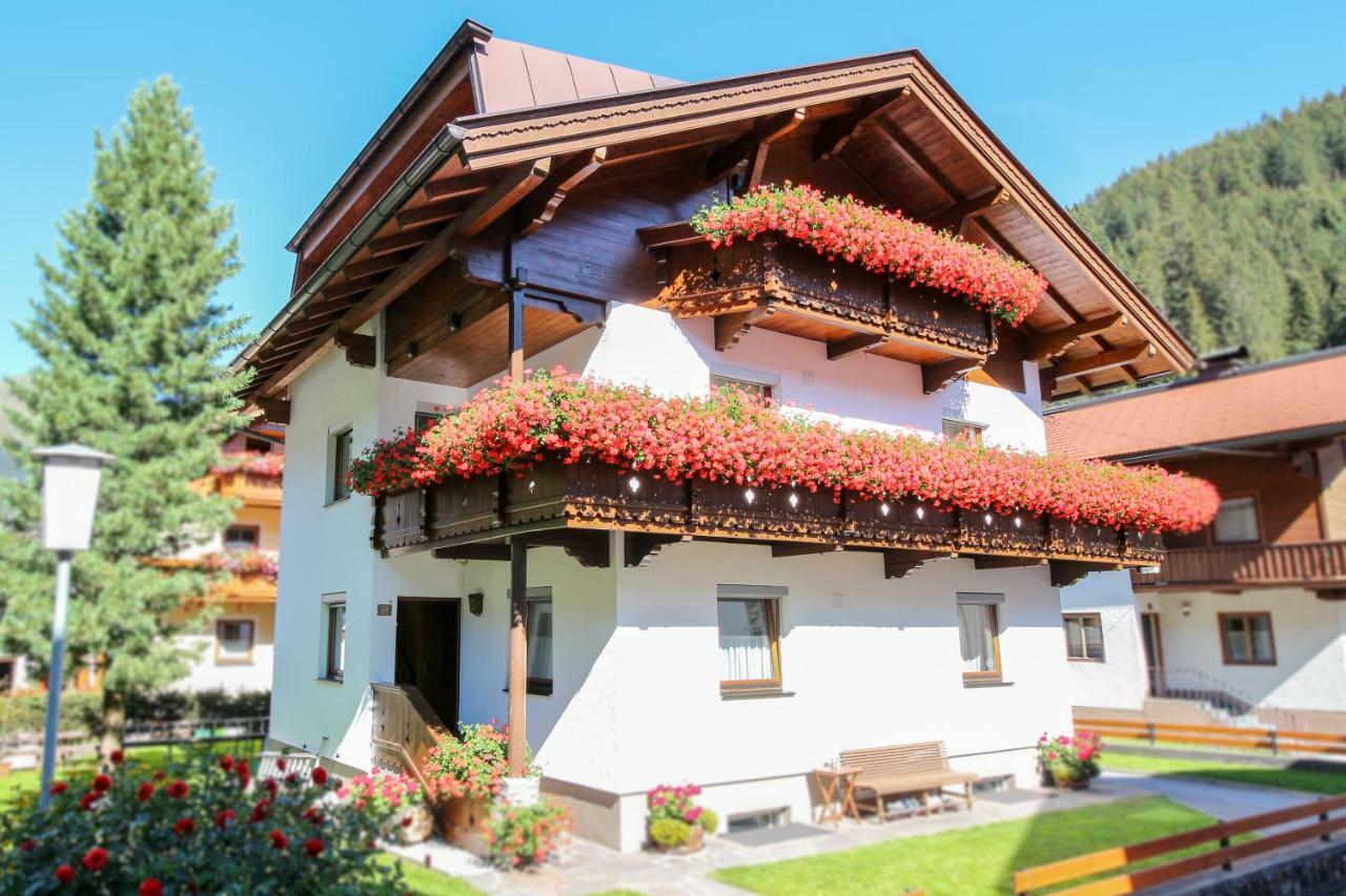 Ferienwohnung Stoff 턱스 외부 사진
